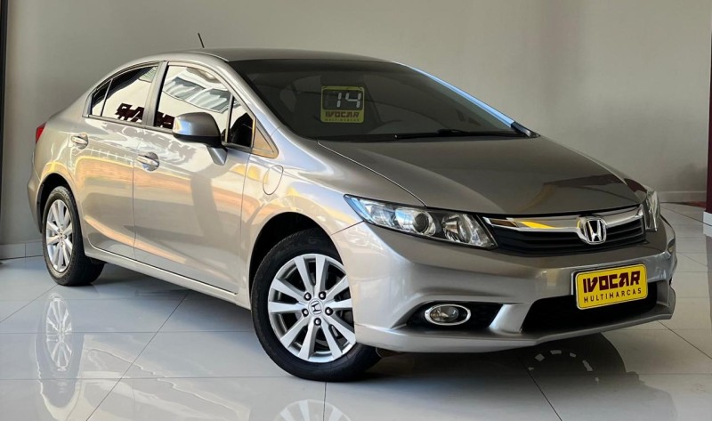 CIVIC 1.8 LXS 16V FLEX 4P MANUAL - 2014 - VACARIA