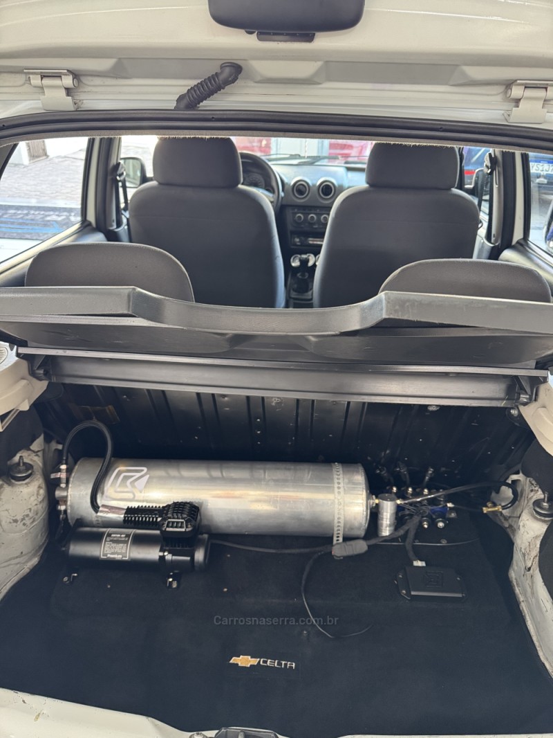 CELTA 1.0 MPFI LT 8V FLEX 4P MANUAL - 2013 - CAXIAS DO SUL