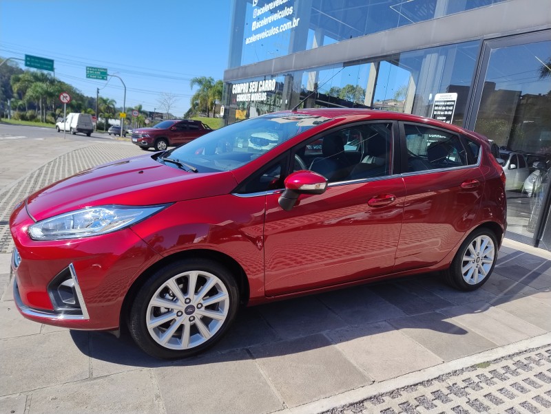 fiesta 1.6 titanium plus hatch 16v flex 4p automatico 2018 caxias do sul