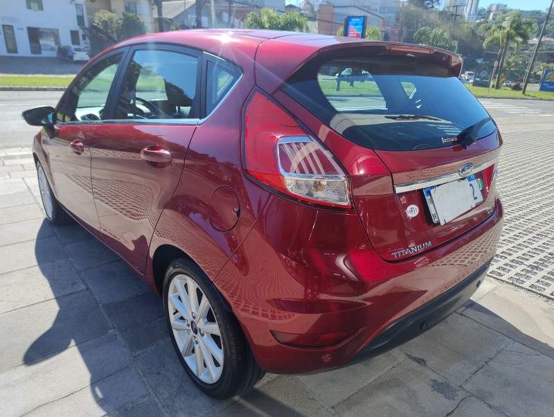 FIESTA 1.6 TITANIUM PLUS HATCH 16V FLEX 4P AUTOMÁTICO - 2018 - CAXIAS DO SUL