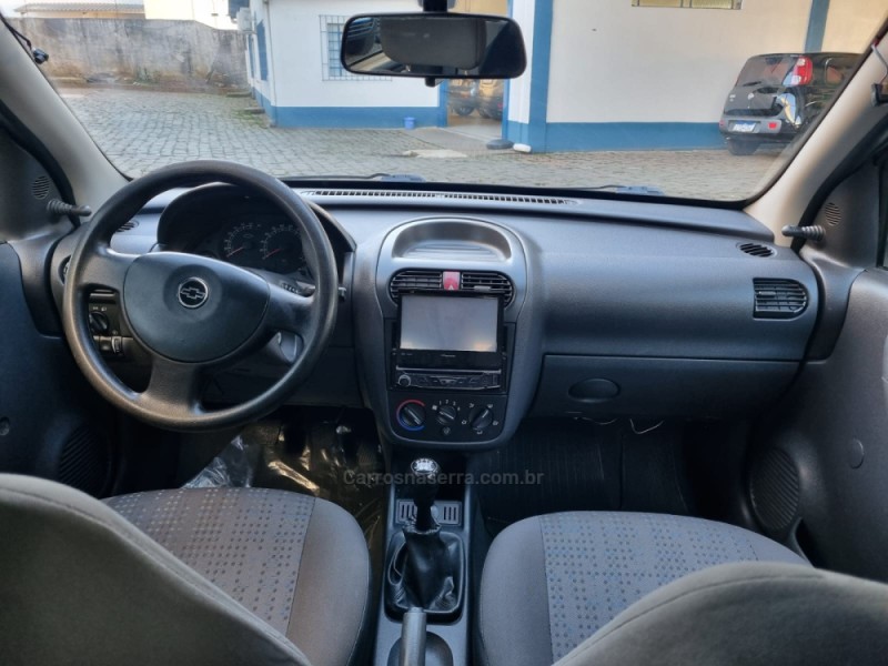 CORSA 1.4 MPFI MAXX 8V FLEX 4P MANUAL - 2011 - VACARIA