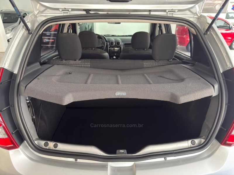 SANDERO 1.6 EXPRESSION 8V FLEX 4P MANUAL - 2012 - NOVO HAMBURGO