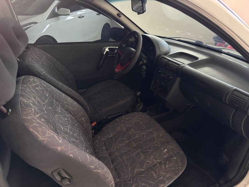 CORSA 1.0 MPFI SUPER 16V GASOLINA 2P MANUAL - 2000 - CAXIAS DO SUL