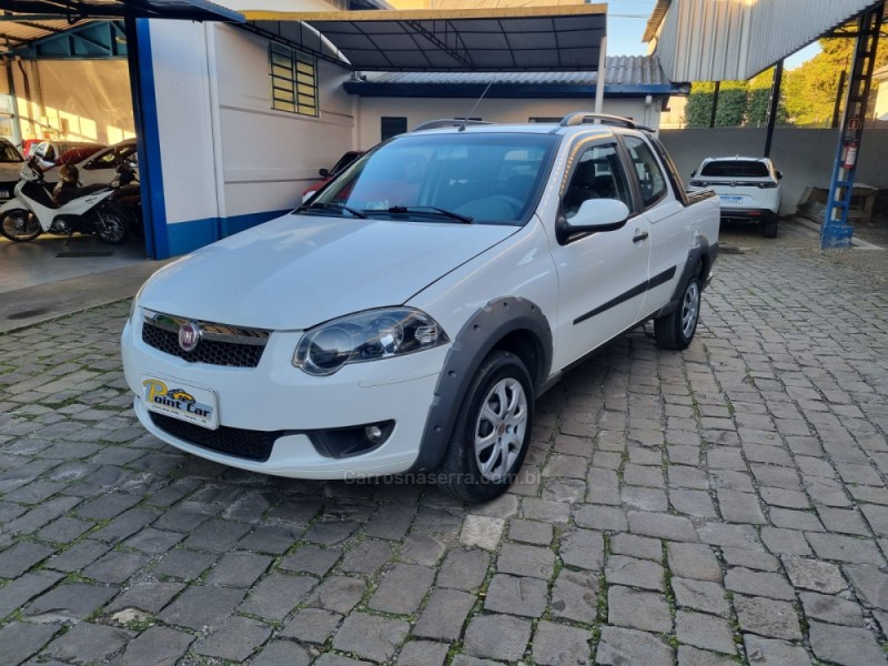 STRADA 1.6 MPI TREKKING CD 16V GASOLINA 2P MANUAL - 2013 - VACARIA