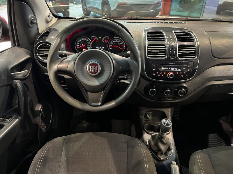 GRAND SIENA 1.4 MPI ATTRACTIVE 8V FLEX 4P MANUAL - 2015 - FARROUPILHA