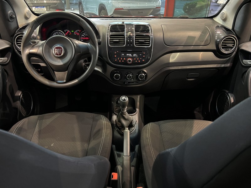 GRAND SIENA 1.4 MPI ATTRACTIVE 8V FLEX 4P MANUAL - 2015 - FARROUPILHA