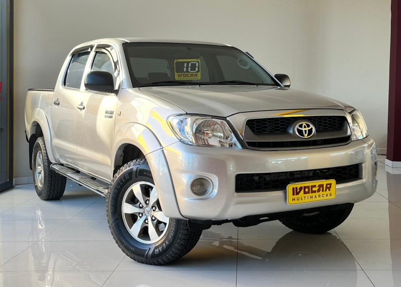 HILUX 2.7 SR 4X2 CD 16V GASOLINA 4P AUTOMÁTICO - 2010 - VACARIA