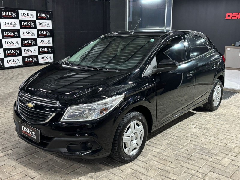ONIX 1.0 MPFI LT 8V FLEX 4P MANUAL - 2013 - CAXIAS DO SUL