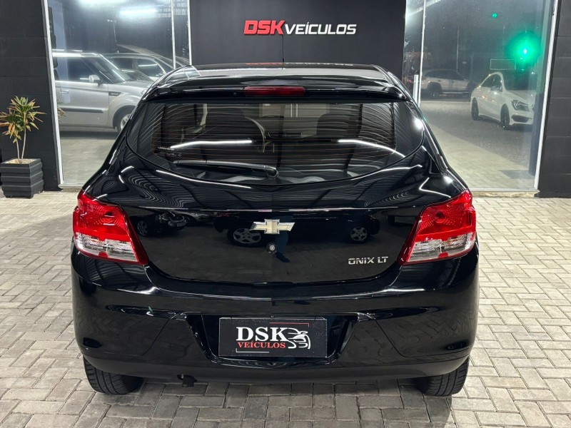 ONIX 1.0 MPFI LT 8V FLEX 4P MANUAL - 2013 - CAXIAS DO SUL
