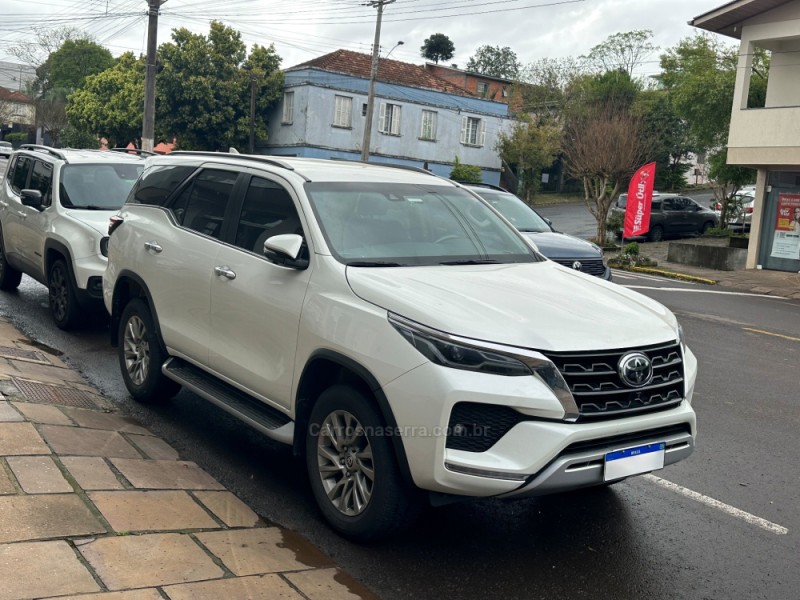HILUX SW4 2.8 SRX 4X4 16V TURBO INTERCOOLER DIESEL 4P AUTOMÁTICO - 2022 - GUAPORé