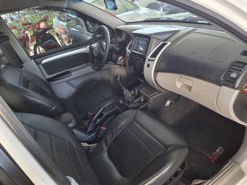 PAJERO DAKAR 3.2 4X4 16V TURBO INTERCOOLER DIESEL 4P MANUAL - 2012 - CAXIAS DO SUL