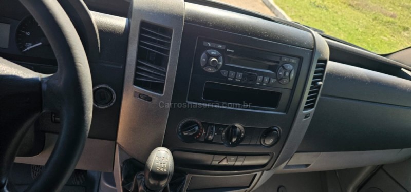 SPRINTER 2.2 415 CDI FURGÃO 14 BI-TURBO DIESEL MANUAL - 2013 - IVOTI