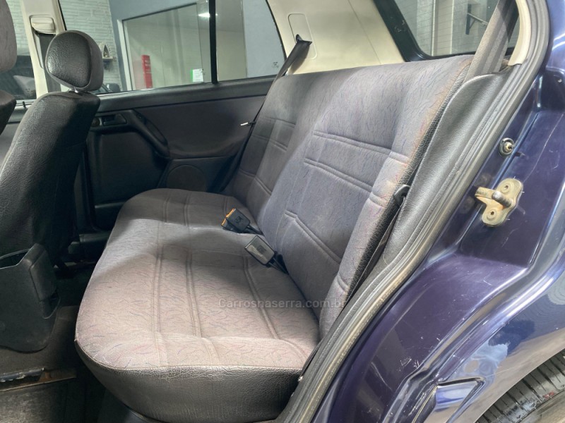 GOLF 1.8 MI GL 8V GASOLINA 4P MANUAL - 1996 - VACARIA