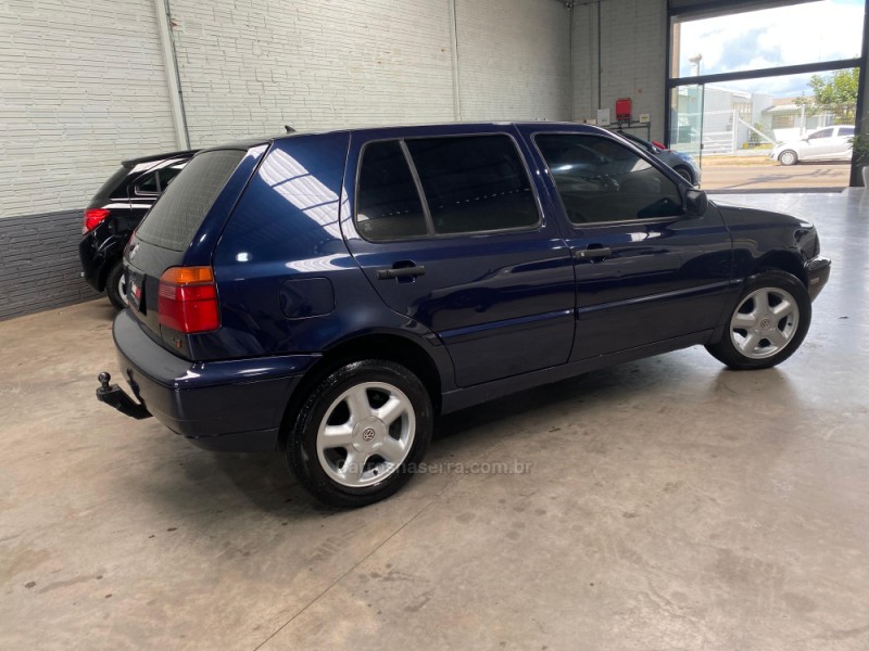 GOLF 1.8 MI GL 8V GASOLINA 4P MANUAL - 1996 - VACARIA