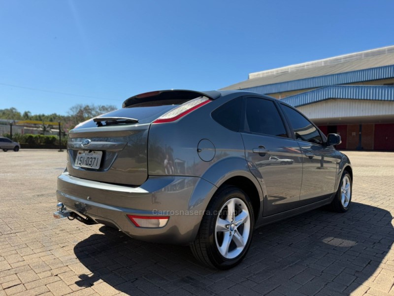 FOCUS 1.6 SE 16V FLEX 4P MANUAL - 2012 - BROCHIER