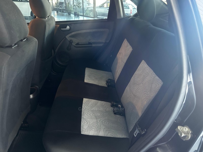FIESTA 1.6 MPI SEDAN 8V FLEX 4P MANUAL - 2009 - CAXIAS DO SUL