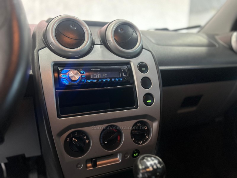 FIESTA 1.6 MPI SEDAN 8V FLEX 4P MANUAL - 2009 - CAXIAS DO SUL