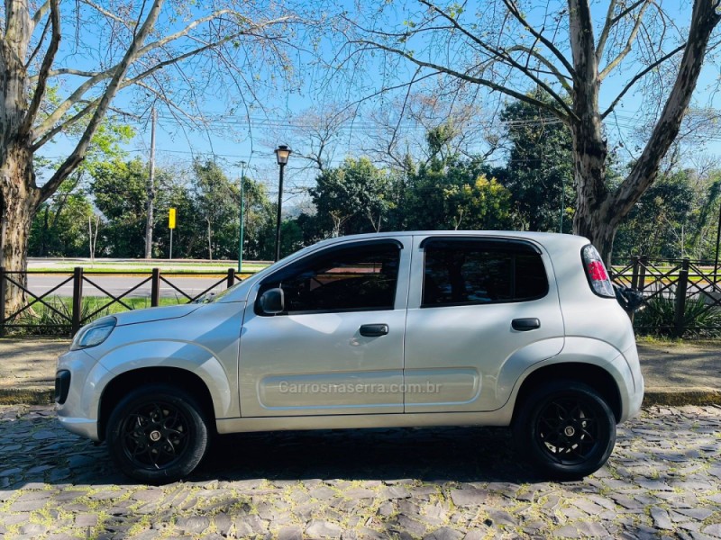 UNO 1.0 DRIVE 6V FLEX 4P MANUAL - 2018 - NOVO HAMBURGO