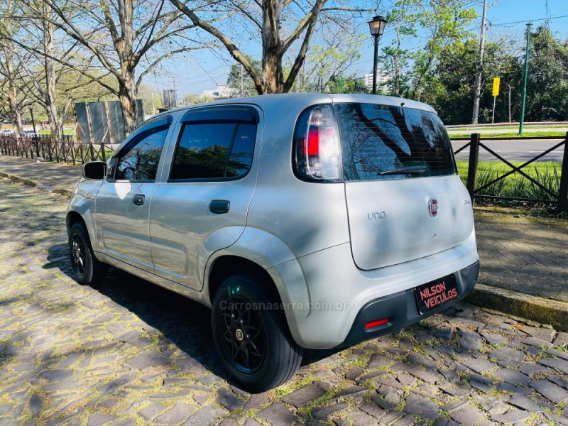 UNO 1.0 DRIVE 6V FLEX 4P MANUAL - 2018 - NOVO HAMBURGO