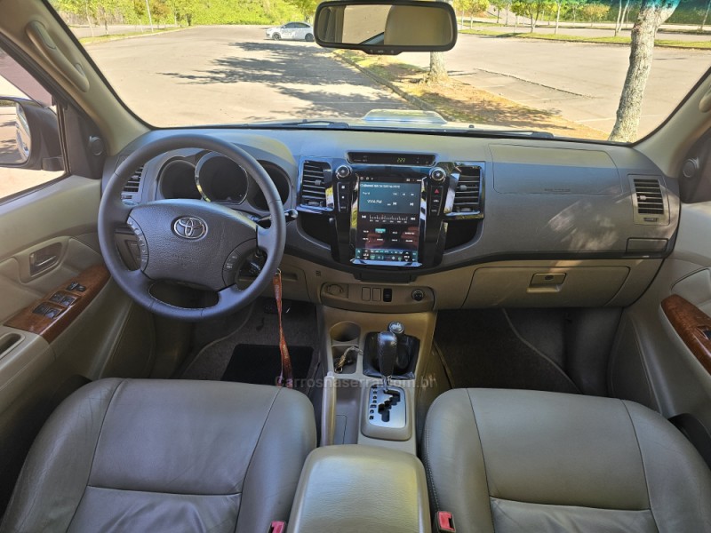 HILUX SW4 2.8 SRX 4X4 7 LUGARES 16V TURBO INTERCOOLER DIESEL 4P AUTOMÁTICO - 2009 - BENTO GONçALVES