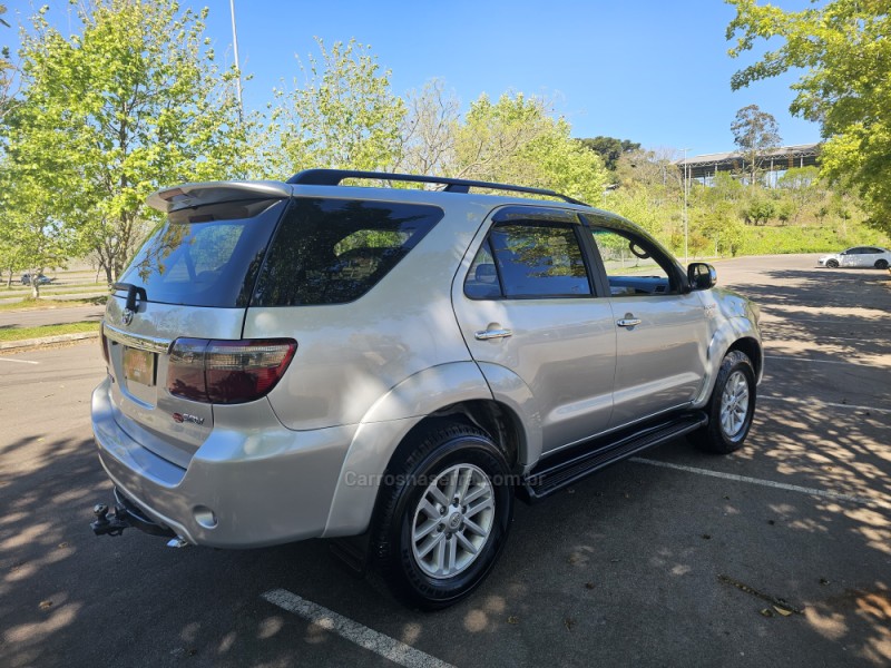 HILUX SW4 2.8 SRX 4X4 7 LUGARES 16V TURBO INTERCOOLER DIESEL 4P AUTOMÁTICO - 2009 - BENTO GONçALVES