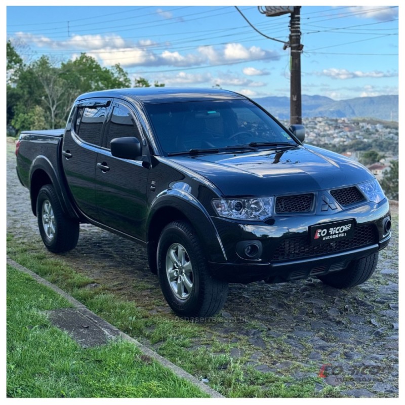 L200 TRITON 3.2 HPE 4X4 CD 16V TURBO INTERCOOLER DIESEL 4P AUTOMÁTICO - 2013 - CAMPO BOM