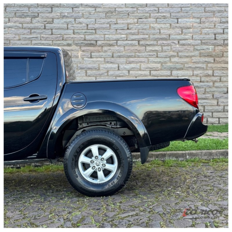 L200 TRITON 3.2 HPE 4X4 CD 16V TURBO INTERCOOLER DIESEL 4P AUTOMÁTICO - 2013 - CAMPO BOM