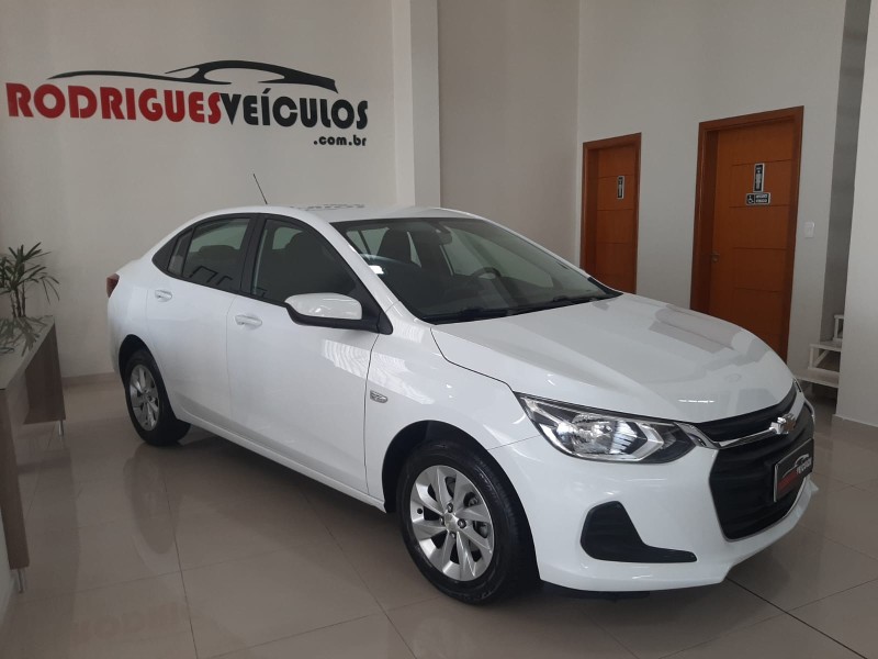 onix 1.0	lt plus 8v turbo flex 4p automatico 2023 caxias do sul