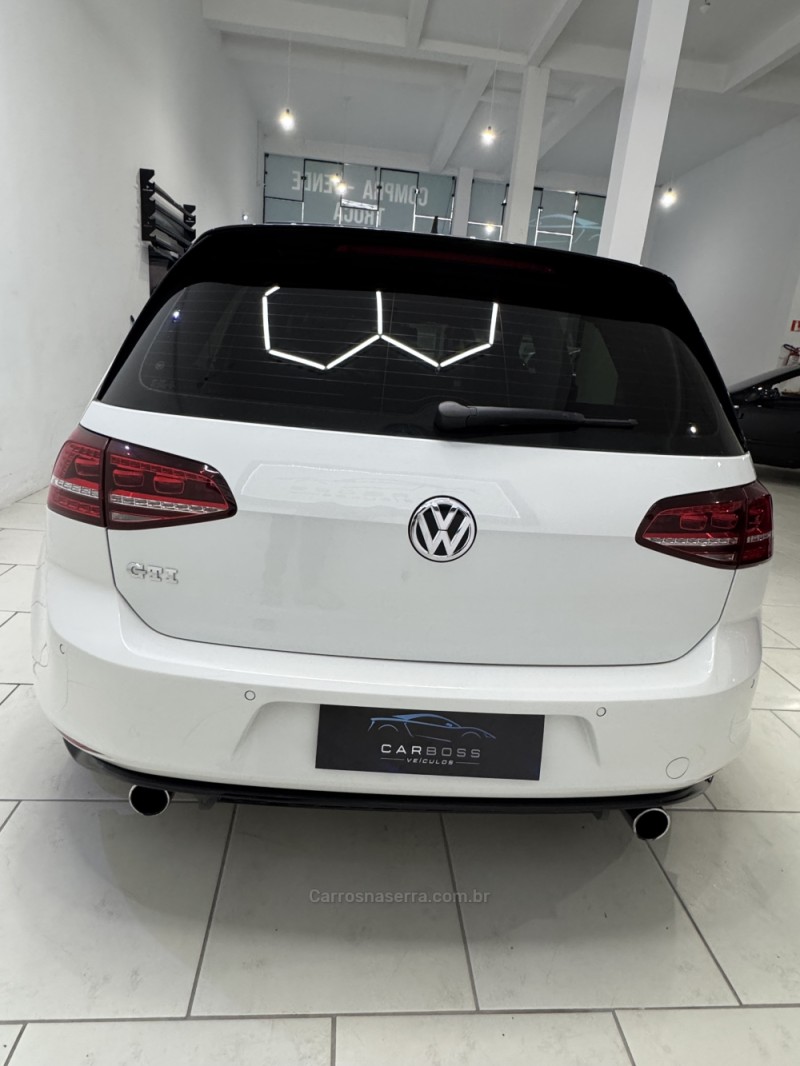 GOLF 2.0 GTI HIGHLINE 16V GASOLINA 4P AUTOMÁTICO - 2014 - CAXIAS DO SUL