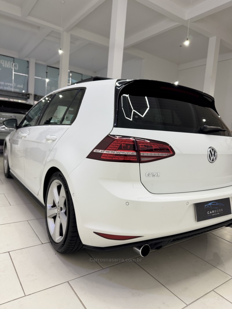 GOLF 2.0 GTI HIGHLINE 16V GASOLINA 4P AUTOMÁTICO - 2014 - CAXIAS DO SUL
