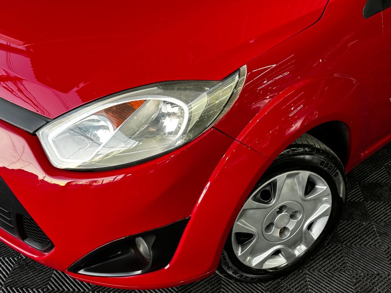 FIESTA 1.0 SE 8V FLEX 4P MANUAL - 2014 - CAXIAS DO SUL