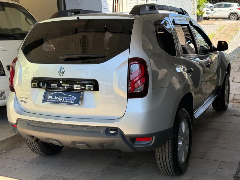 DUSTER 1.6 EXPRESSION 4X2 16V FLEX 4P MANUAL - 2016 - FARROUPILHA