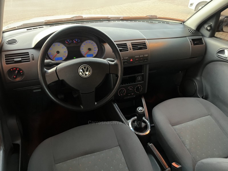 GOL 1.6 MI POWER 8V FLEX 4P MANUAL G.III - 2005 - CAXIAS DO SUL
