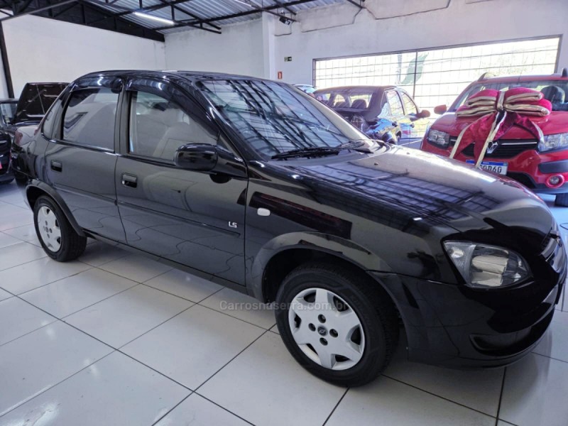CLASSIC 1.0 MPFI LS 8V GASOLINA 4P MANUAL - 2012 - CAMPO BOM