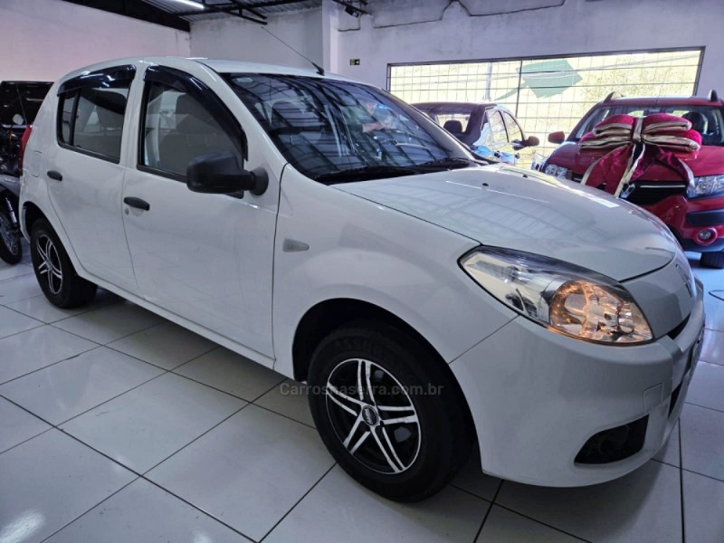 SANDERO 1.0 AUTHENTIQUE 16V FLEX 4P MANUAL - 2012 - CAMPO BOM