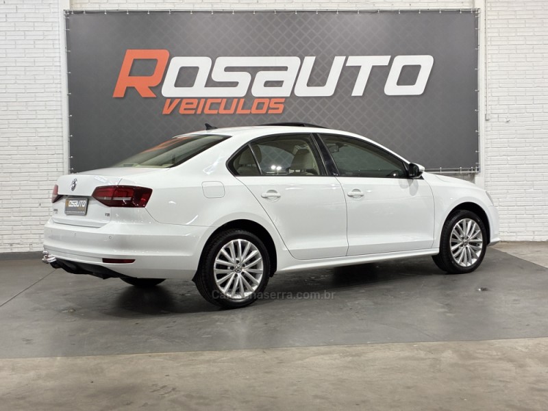 JETTA 1.4 16V TSI COMFORTLINE GASOLINA 4P TIPTRONIC - 2016 - VENâNCIO AIRES