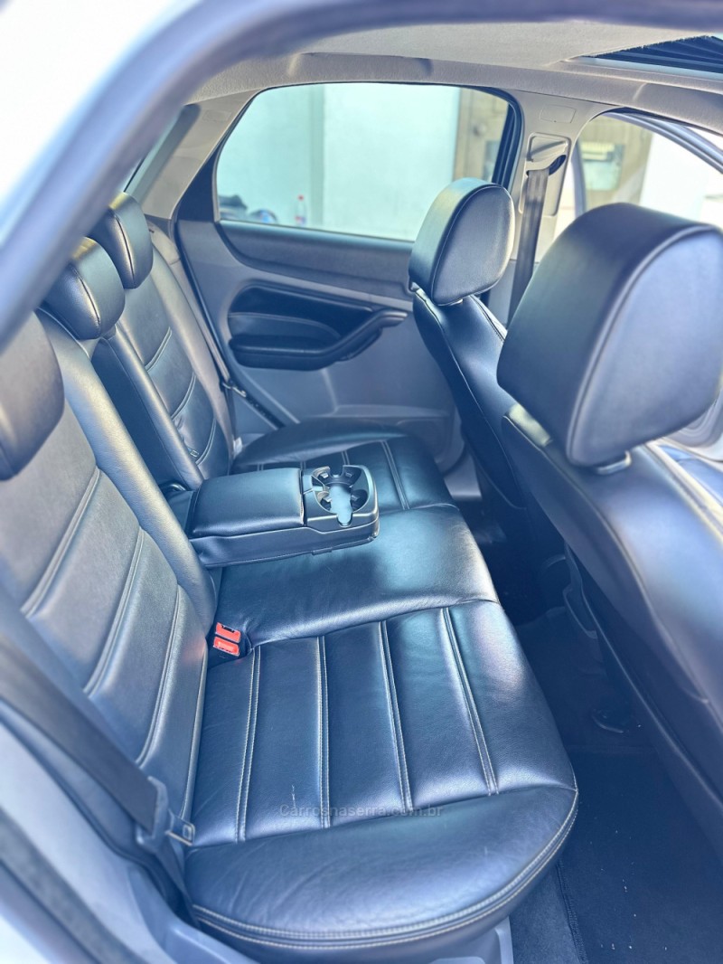 FOCUS 2.0 TITANIUM HATCH 16V FLEX 4P MANUAL - 2013 - CAXIAS DO SUL