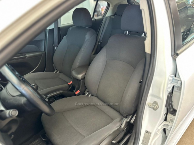 CRUZE 1.8 LT 16V FLEX 4P MANUAL - 2015 - VACARIA