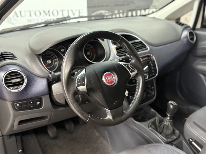 PUNTO 1.4 ATTRACTIVE 8V FLEX 4P MANUAL - 2014 - CAXIAS DO SUL