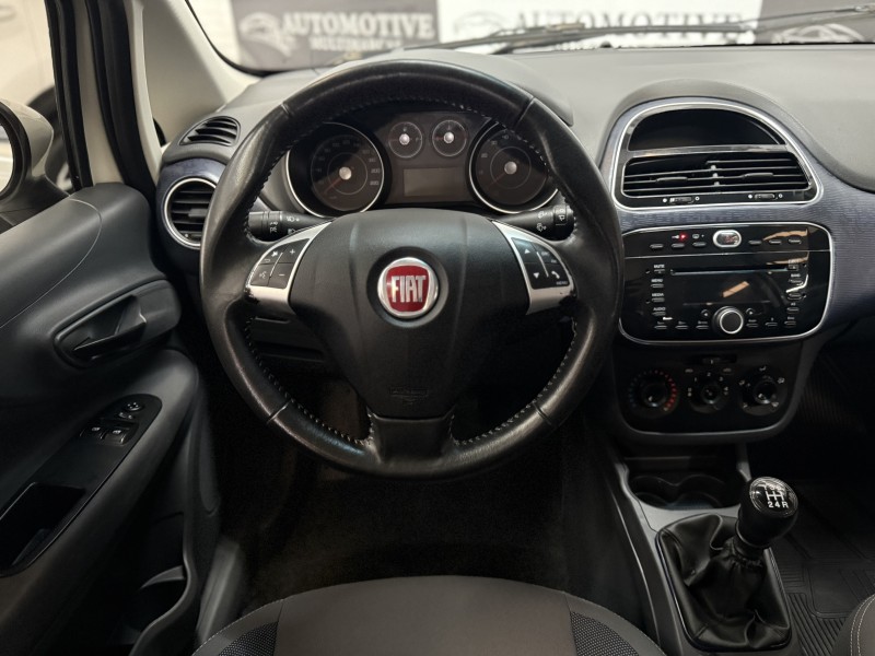 PUNTO 1.4 ATTRACTIVE 8V FLEX 4P MANUAL - 2014 - CAXIAS DO SUL