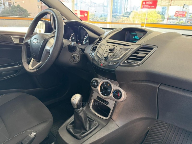FIESTA 1.6 SEL HATCH 16V FLEX 4P MANUAL - 2017 - CAXIAS DO SUL