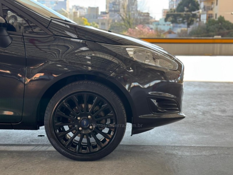 FIESTA 1.6 SEL HATCH 16V FLEX 4P MANUAL - 2017 - CAXIAS DO SUL