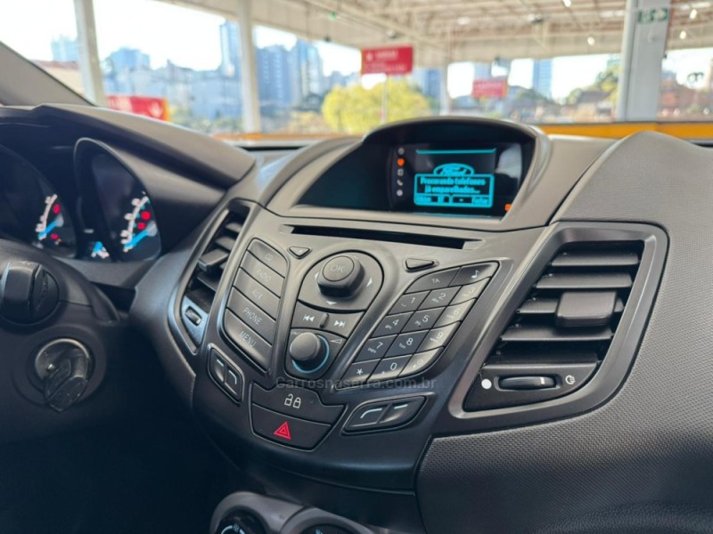 FIESTA 1.6 SEL HATCH 16V FLEX 4P MANUAL - 2017 - CAXIAS DO SUL