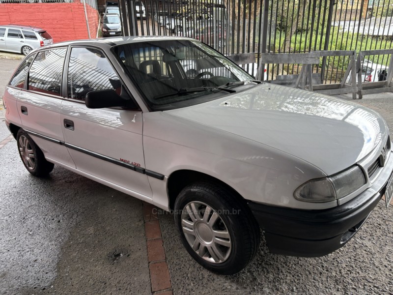 ASTRA 2.0 MPFI 8V GASOLINA 4P MANUAL - 1995 - CAMPO BOM