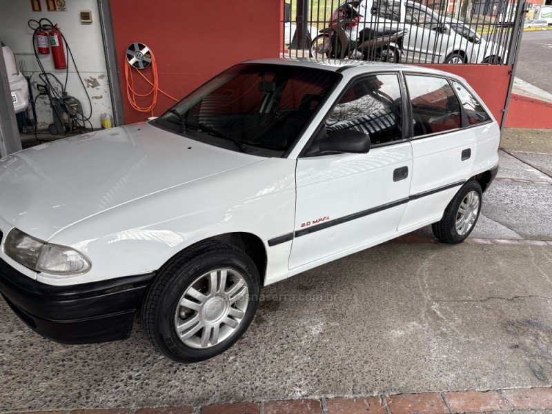 ASTRA 2.0 MPFI 8V GASOLINA 4P MANUAL