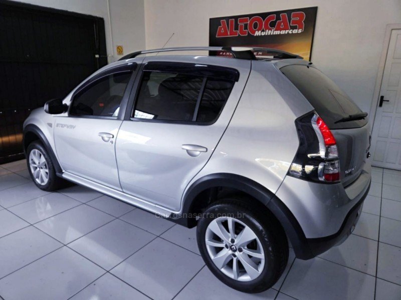 SANDERO 1.6 STEPWAY 8V FLEX 4P MANUAL - 2014 - CAMPO BOM