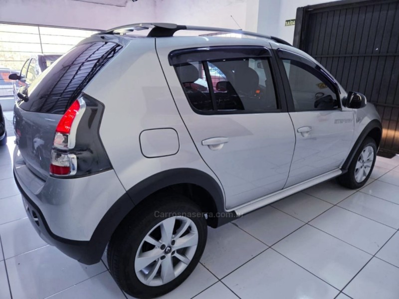 SANDERO 1.6 STEPWAY 8V FLEX 4P MANUAL - 2014 - CAMPO BOM
