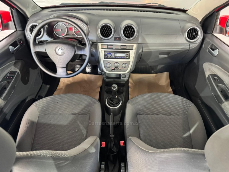 VOYAGE 1.6 MI TREND 8V FLEX 4P MANUAL - 2013 - NOVA PRATA