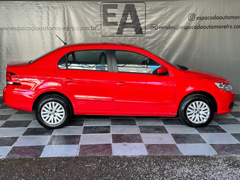 VOYAGE 1.6 MI TREND 8V FLEX 4P MANUAL - 2013 - NOVA PRATA