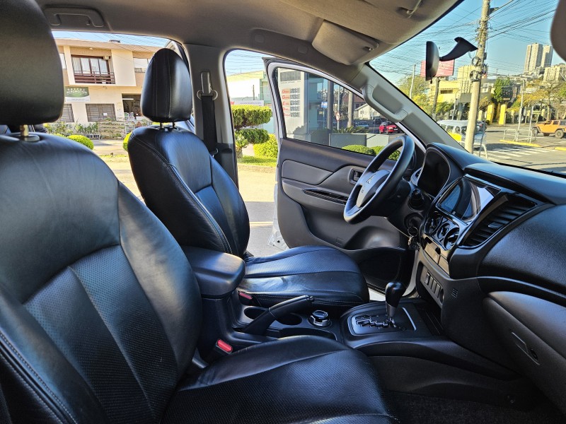 L200 TRITON 2.4 16V SPORT SAVANA DIESEL CD TURBO 4P 4X4 AUTOMÁTICO - 2022 - CAXIAS DO SUL